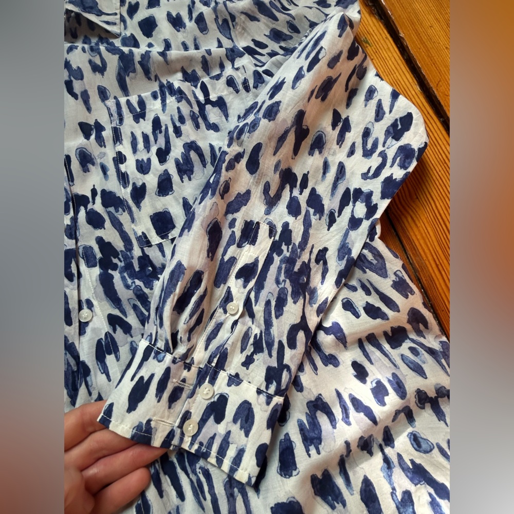 SILK • Blue and White Leopard Print Blouse - Picture 4 of 7